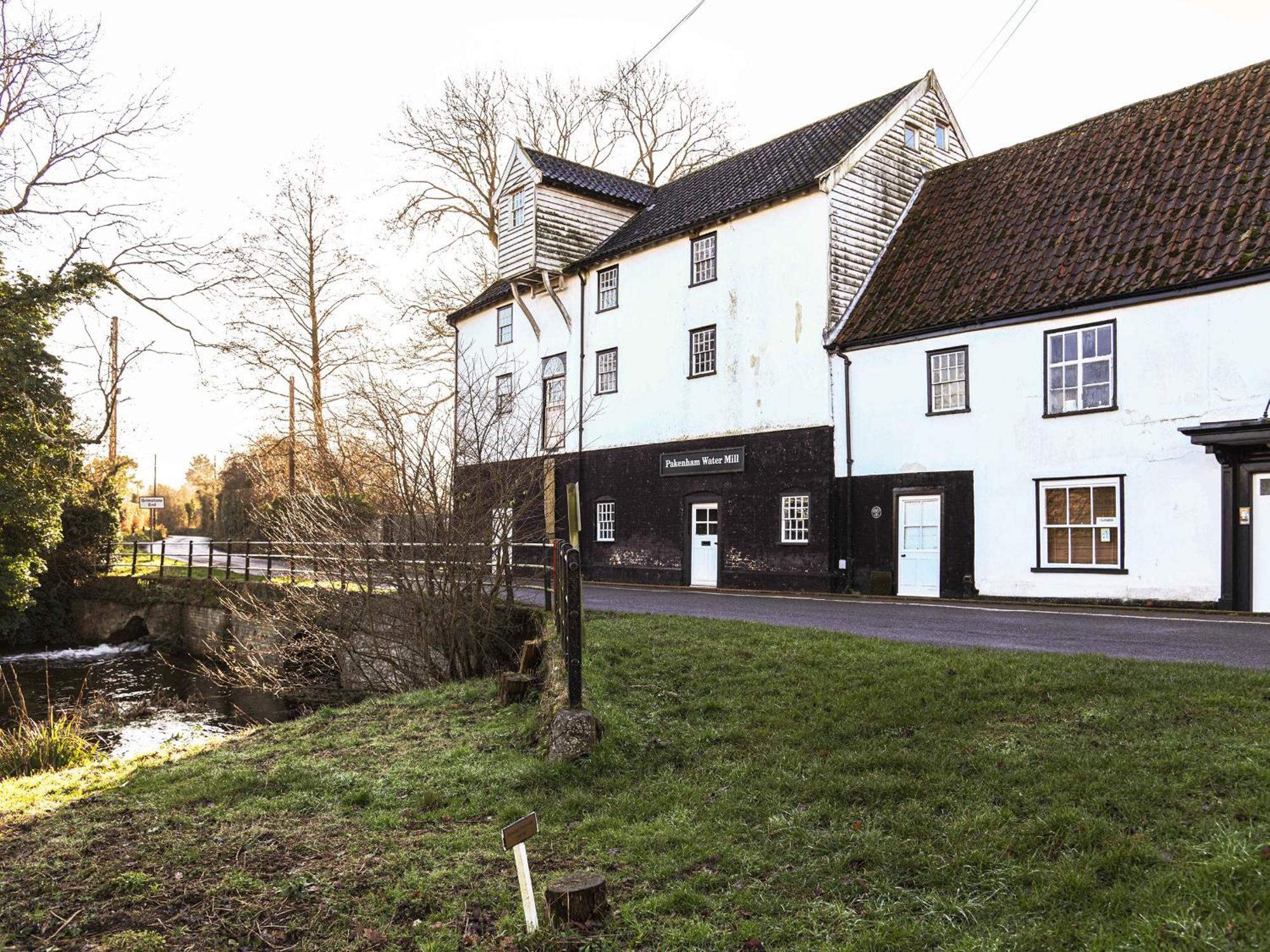 Little Dene Lodge By The Suffolk Cottage Collection Pakenham Exterior photo